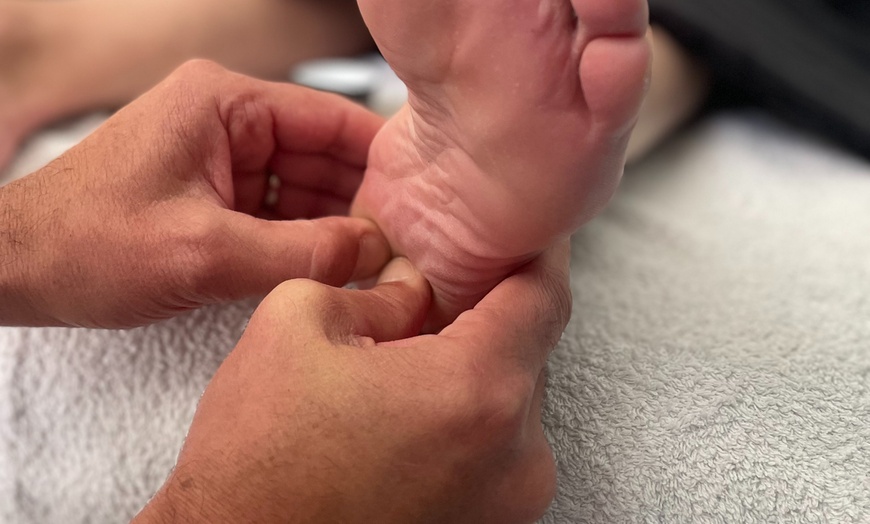 Image 1: Séance de réflexologie combinée de 35 ou 60 min