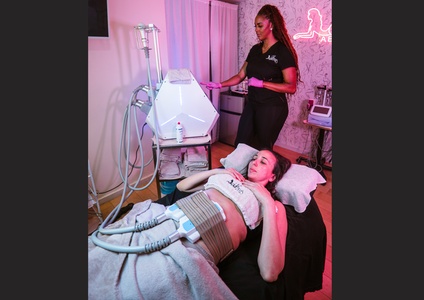 One CryoSlimming Treatment and Cavitation - Doll Haus Aesthetics