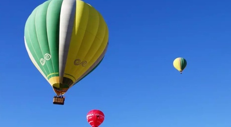 Para 2: vuelo en globo con snacks reportaje fotográfico cava diploma y regalo