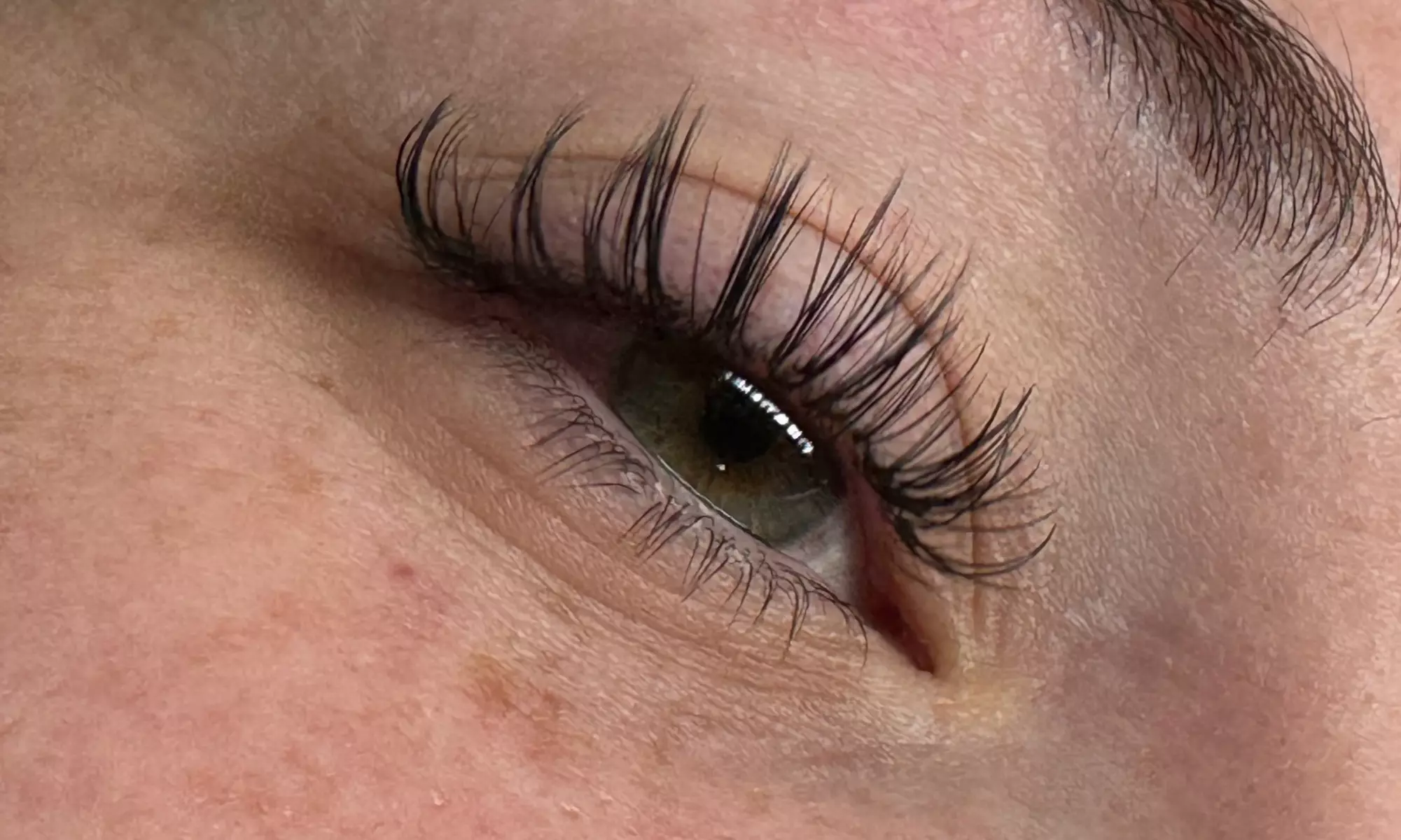 One Full Set (Classic,Hybrid, or Volume)