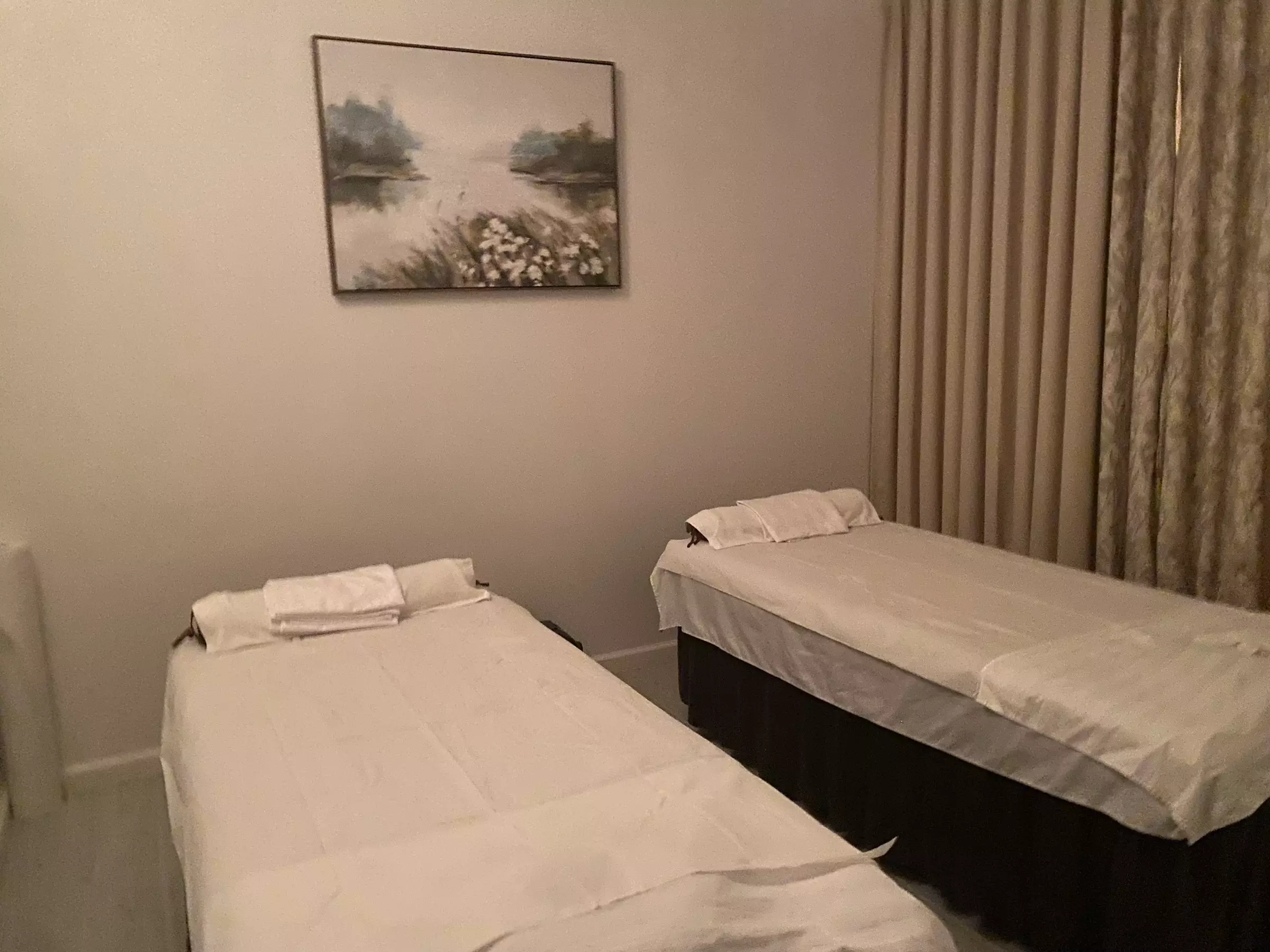 Massages for 1 or 2 w/Optional Hot Stones at Spring Sunshine Massage