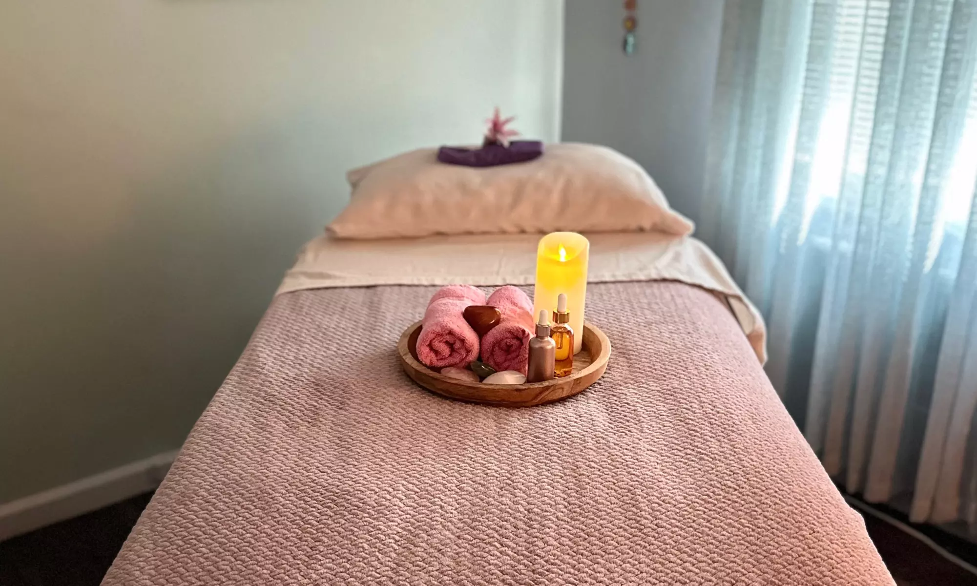 Discover Peace w/ 40 Min Intro Reiki Healing Session, Chakra Balancing, Tarot Card Reading & More(Up to 24%Off) - Primary Image