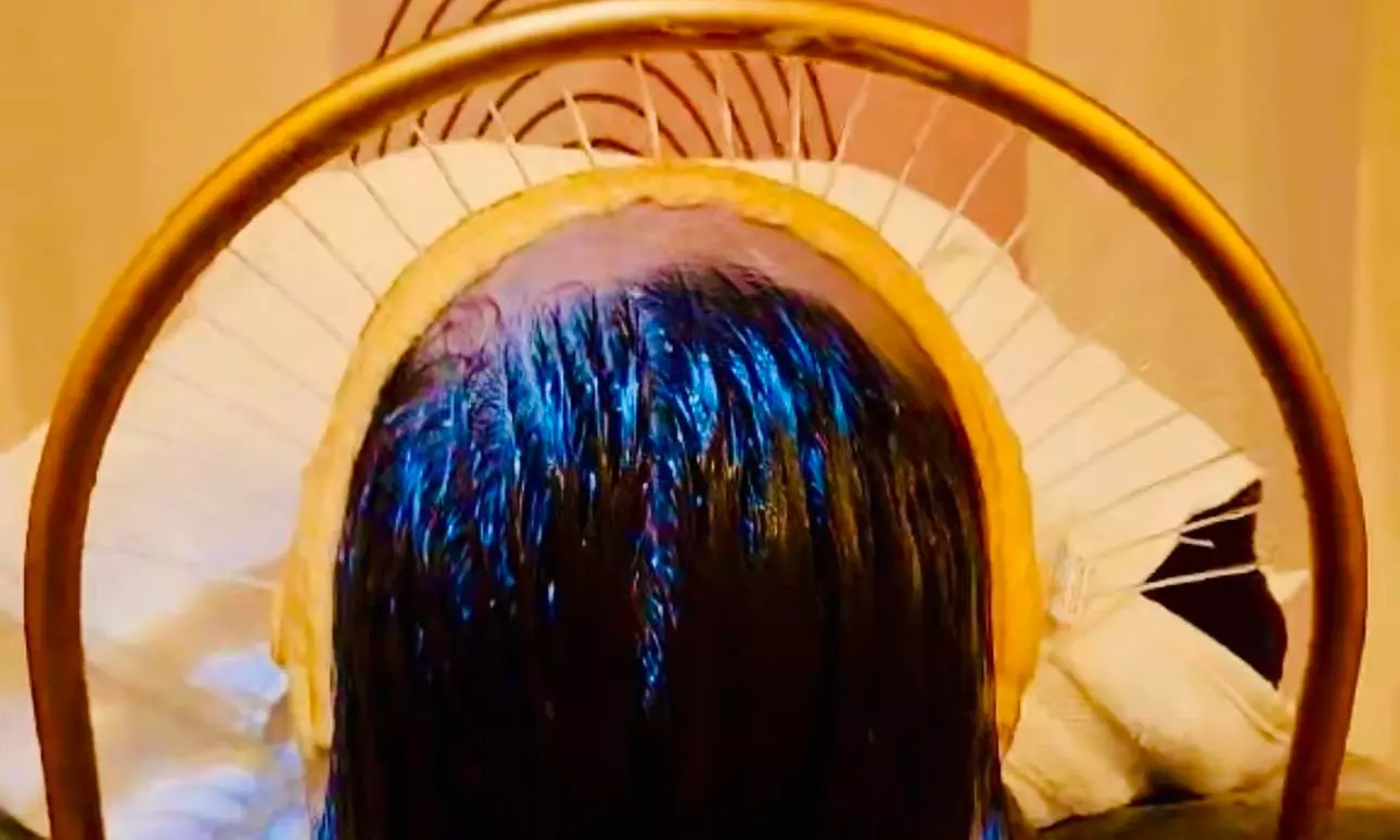 Experience Bliss: 30-Minute Quick Hair Wash with Scalp Acupressure 
