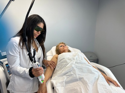 Six 15 Minute Laser Hair Removal Sessions for 1 on One Small Area - Salud Texas Clinic