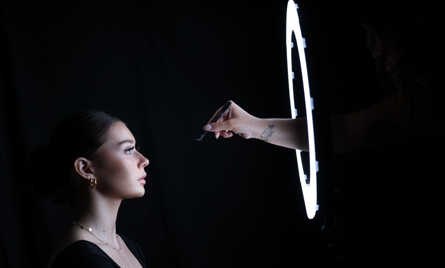 Image 1: Enhance Your Style with Full Set Eyelash Extensions