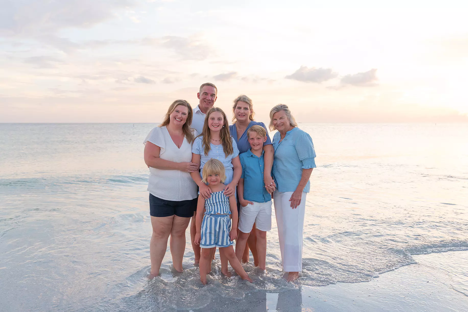 Enjoy 60 Min Family or Maternity  Sunset Photo Sessions