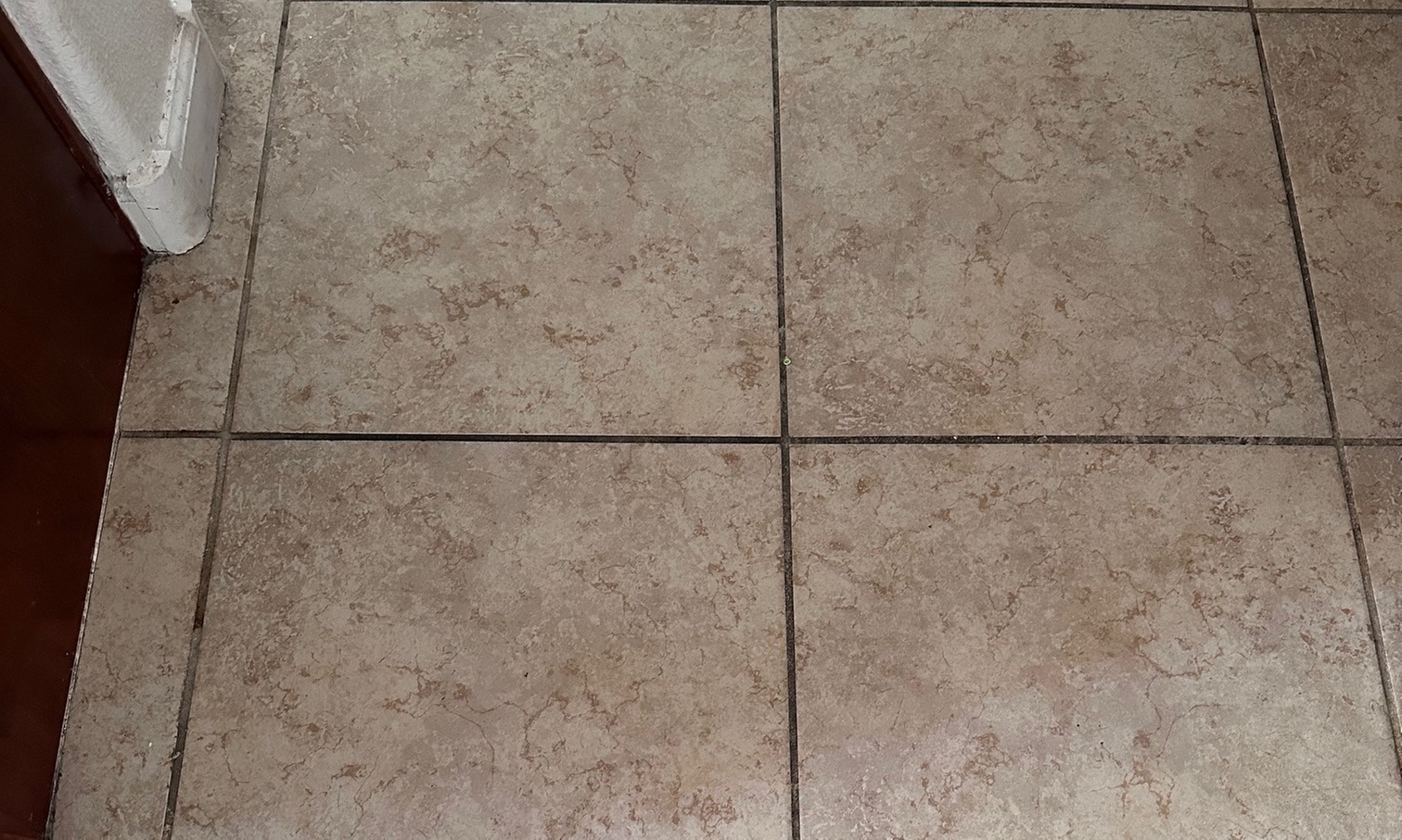 Experience top-notch tile and grout cleaning with Clean Kings LLC for spaces up to 400 sq ft, saving up to 30%