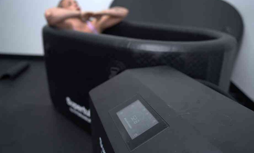 Image 4: Get a One 30, or 60 Minute Infrared Sauna Session with Cold Plunge