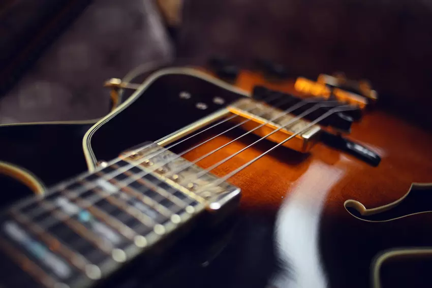 Indywidualne lekcje gry na gitarze z Michałem Przerwą-Tetmajerem (do -40%) - Primary Image