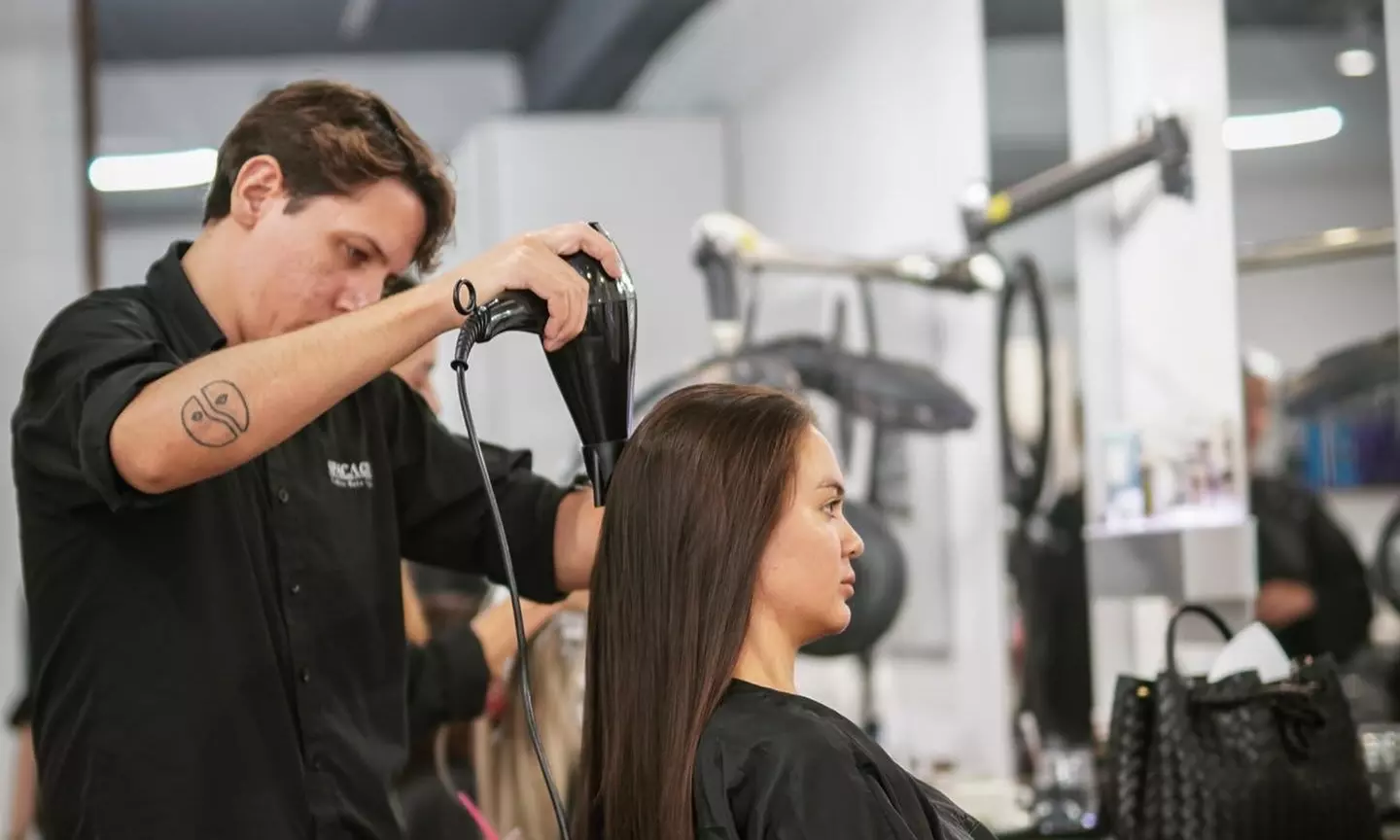 Maintain Your Hair Color with Unlimited Root Touch Up Membership
