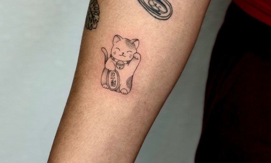 Image 7: Custom Fine Line & Minimalist Tattoos with Expert Line Work
