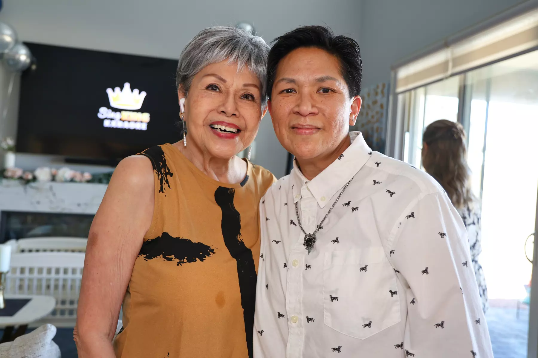 Get 60, 90 or 120-Minute Photography Session at Budget Audio Video