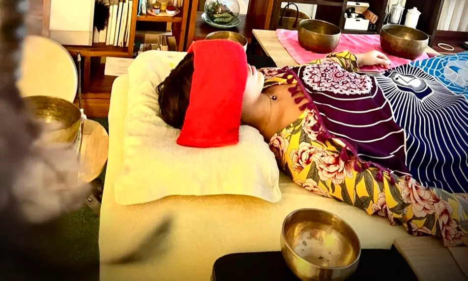 Bain sonore aux bols de cristal et gong