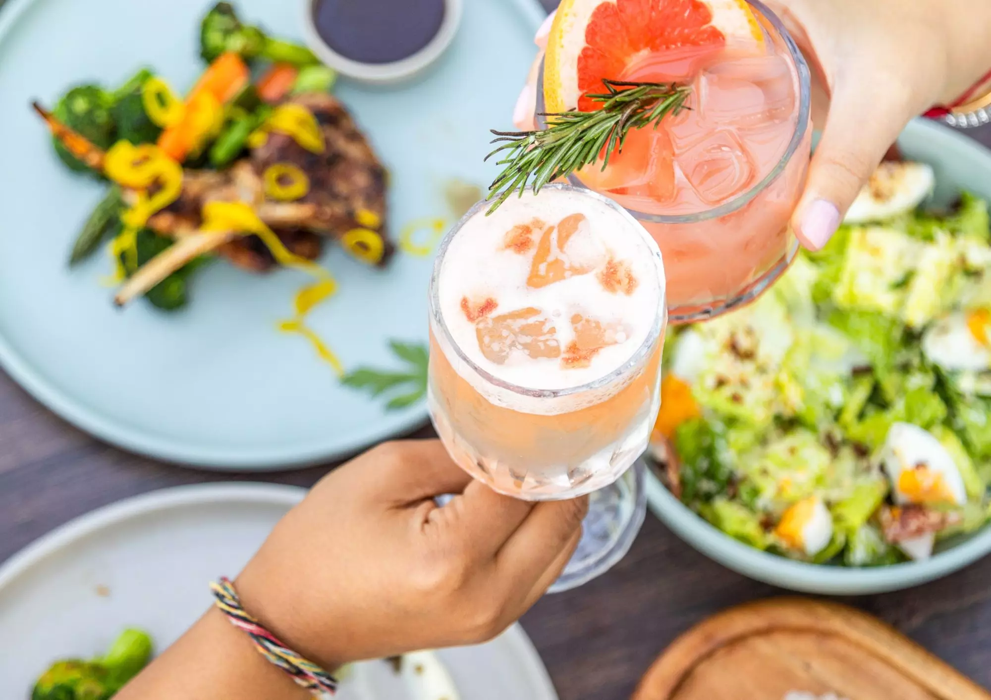 Premium 3 Course Menu +Water w/ Optional 1 Glass - Grape or Pool/Beach