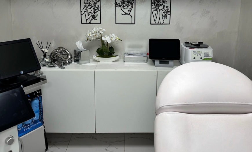 Image 5: Revanesse Versa Lip Filler at Manhattan Laser Medical Aesthetic Clinic