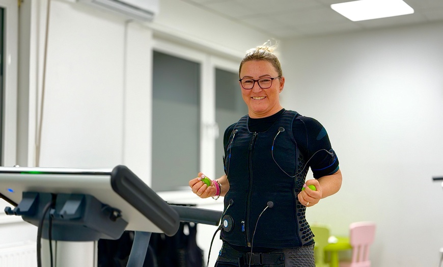 Image 2: Bis zu 65% Rabatt auf den EMS (elektrische Muskelstimulation) bei Körperformen Monheim am Rhein