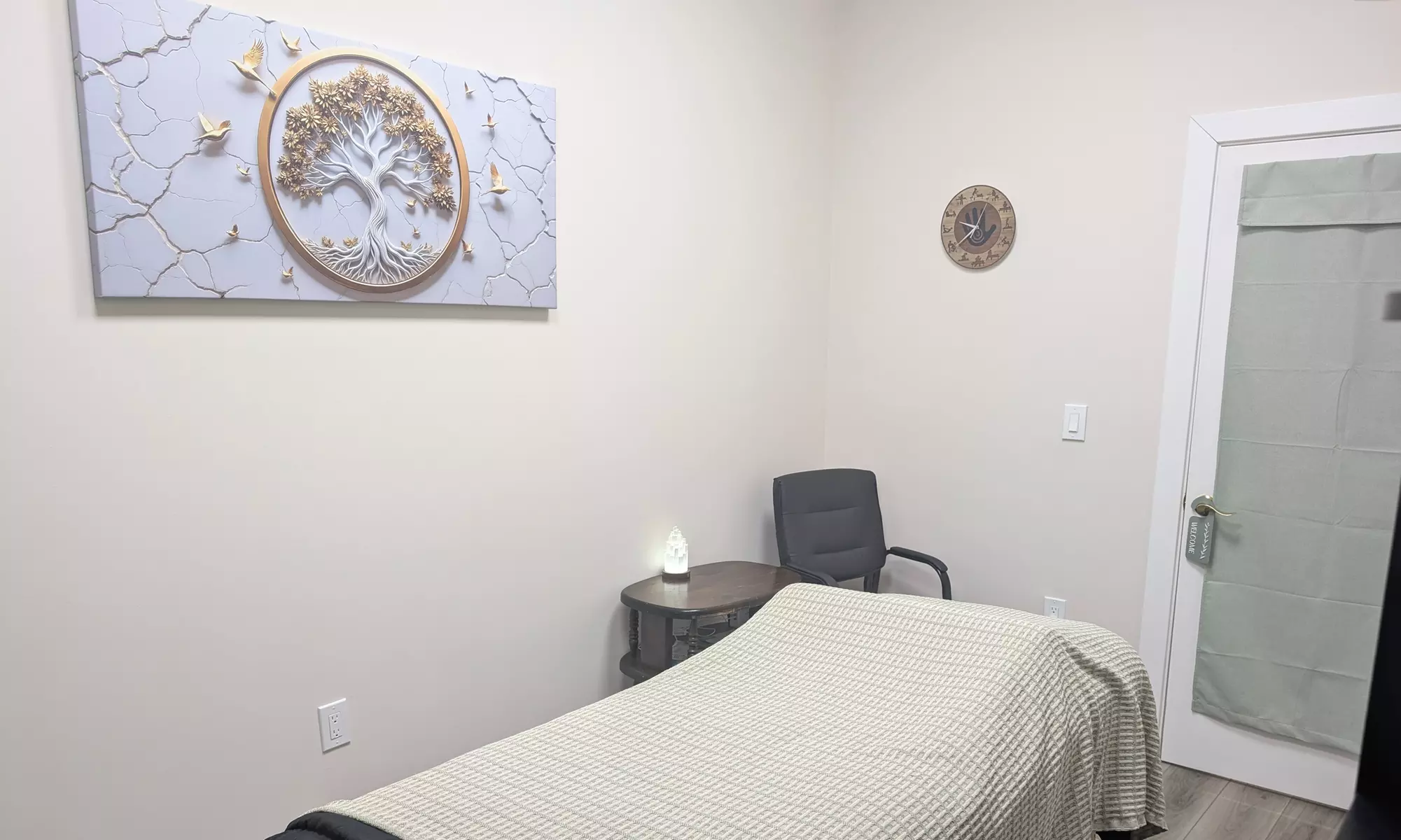 60 or 90-Minute Swedish, Therapeutic, or Lymphatic Drainage Massage