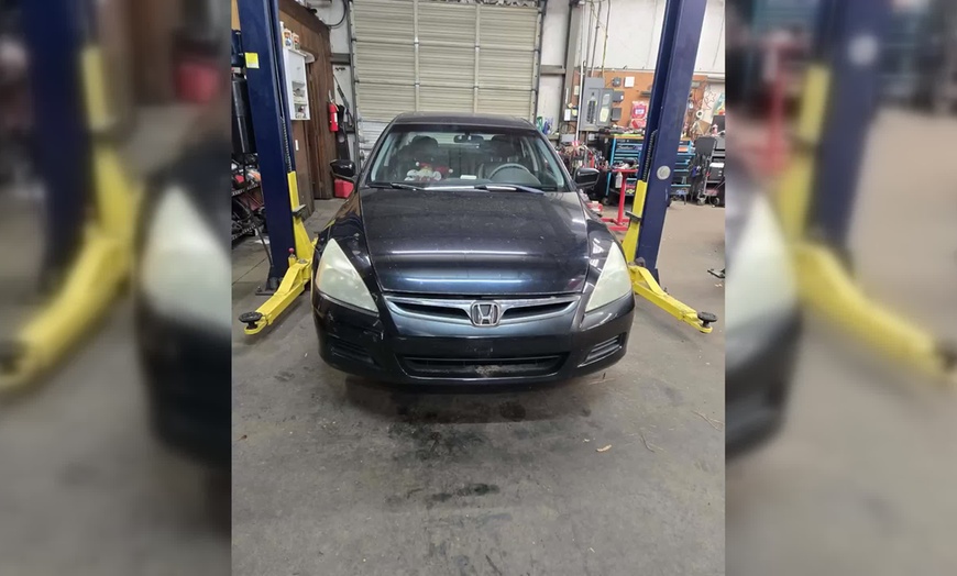 Image 7: Full-Service Oil Change with Full Point Inspection for 1 or 2 Cars