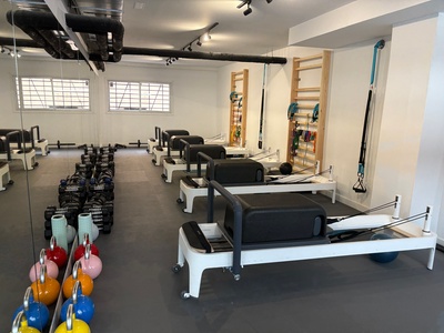 1 clase de entrenamiento funcional combinado con pilates reformer de 55 minutos - Barcelay Club