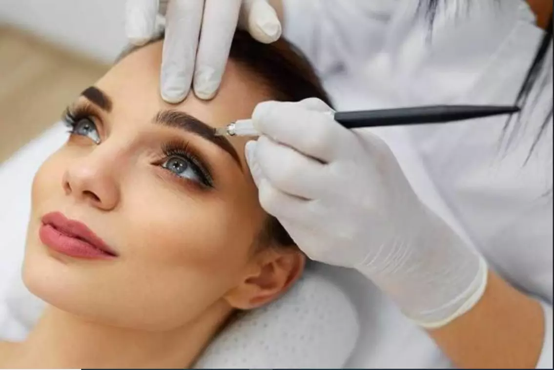 Séance de microblading ou microshading, avec ou sans retouche, au Centre Arum (jusqu'à 62% de remise) - Primary Image