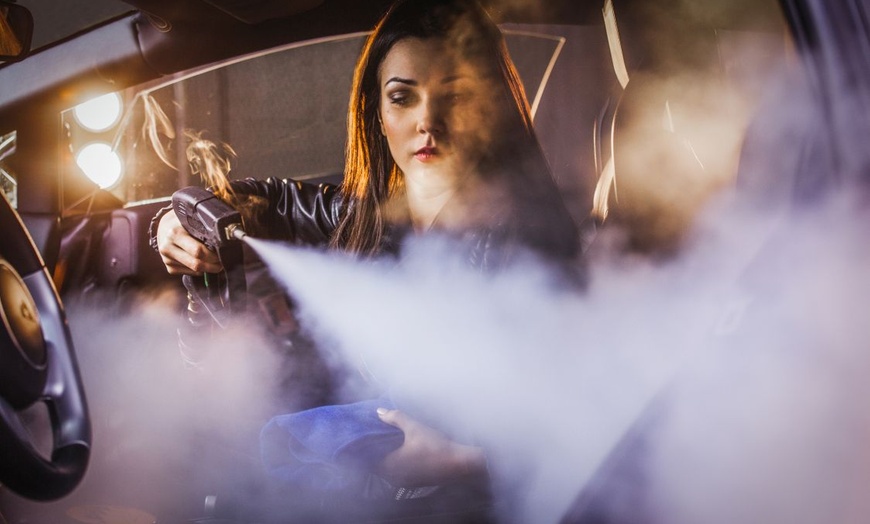 Image 5: Bis zu 60 Min. Handwäsche mit Trockendampf oder Hochglanzpolitur (bis zu 58% sparen)