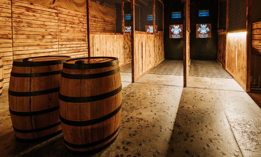 Image 7: Do 20% zniżki na  w Wiking Club - Axe Throwing Wrocław