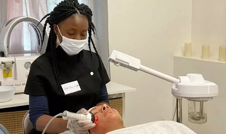 Soin visage spécifique peaux noires et métisses