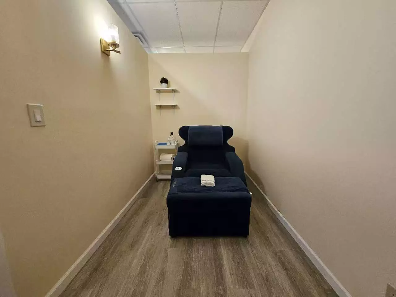 Blissful Escape Awaits: Deluxe Bodywork or Foot Reflexology Package