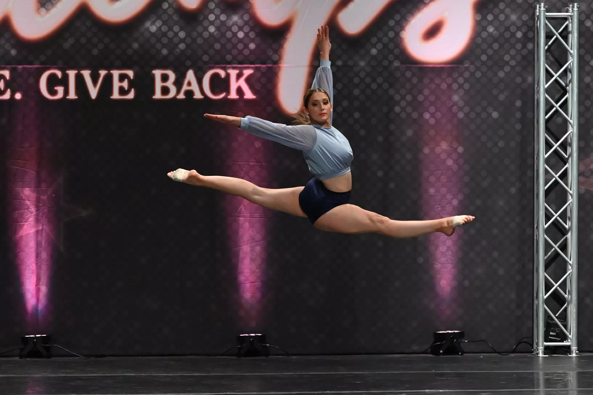 One month of kids dance classes in 2 exciting genres