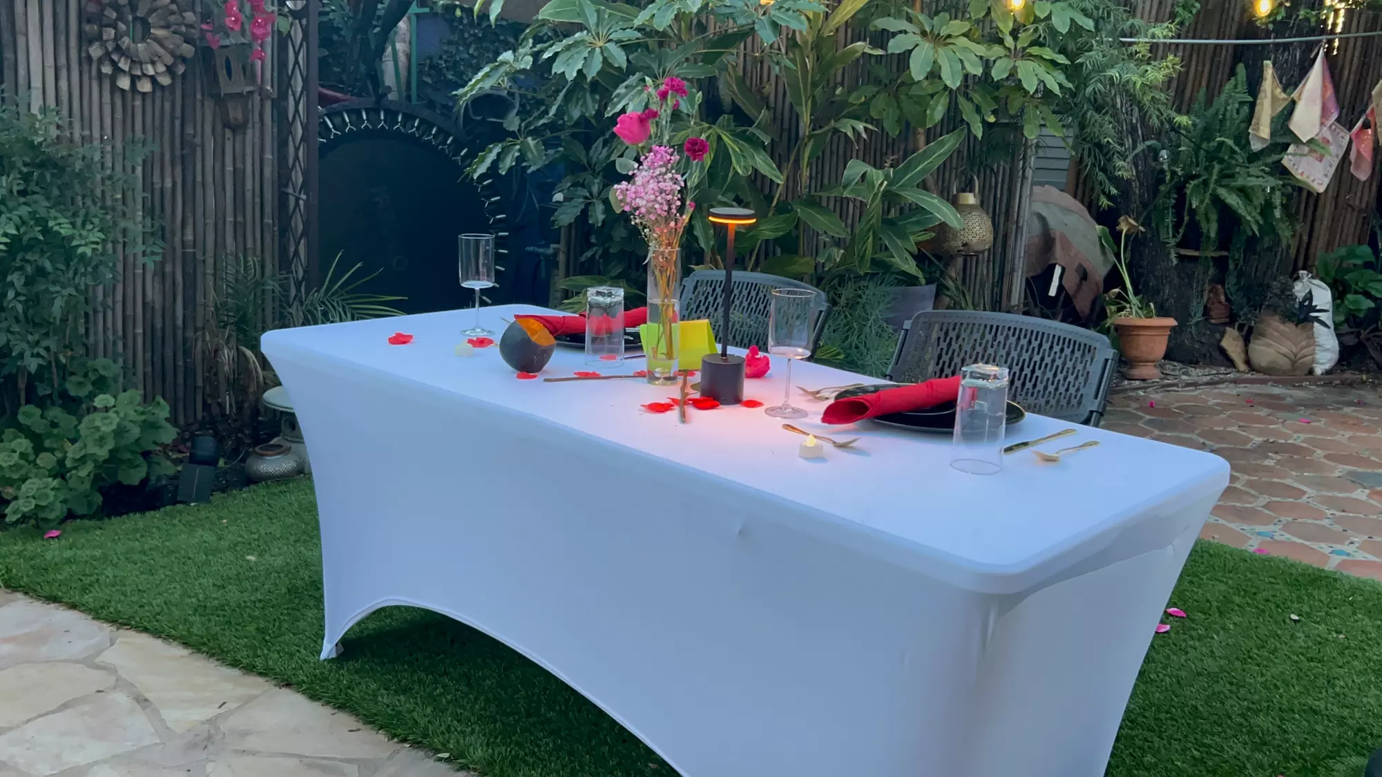 Weekend Dining: Starters, Mains, Desserts & Drinks