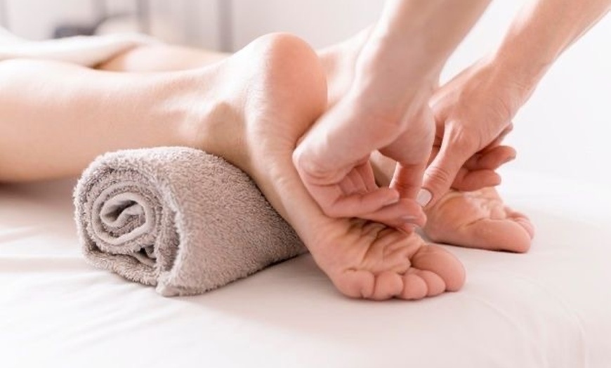 Image 4: Up to 66% Off on Pampering Package at SPAmazing