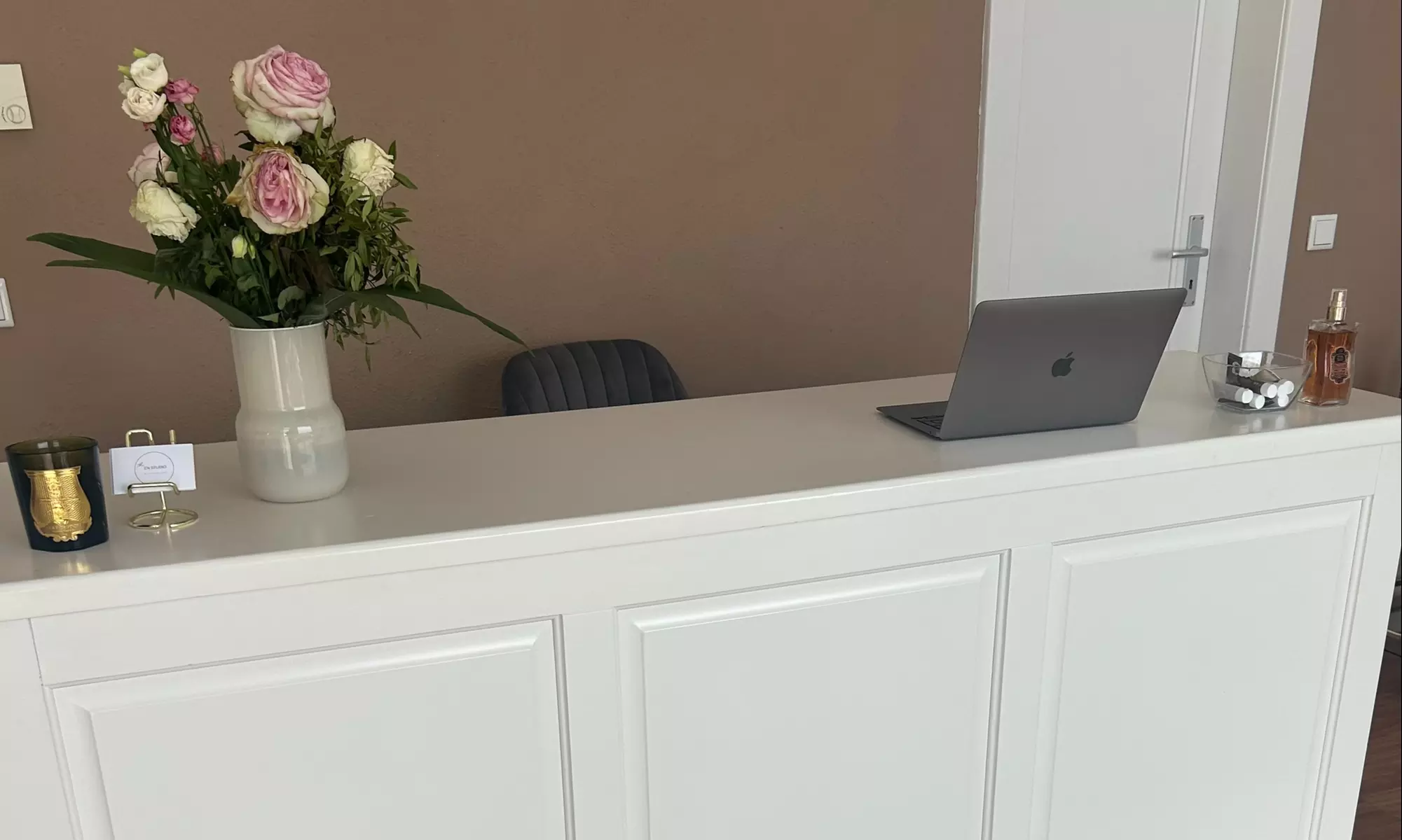 Wimpern-Lifting inkl. Färben und/oder Augenbrauen-Lifting inkl. Färben und Zupfen für 1 Person (bis 58% sparen) - Second Medium