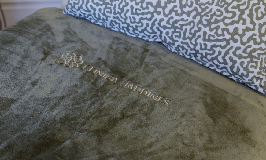 Image 5: Limpieza facial con peeling químico, extracción y tratamientos