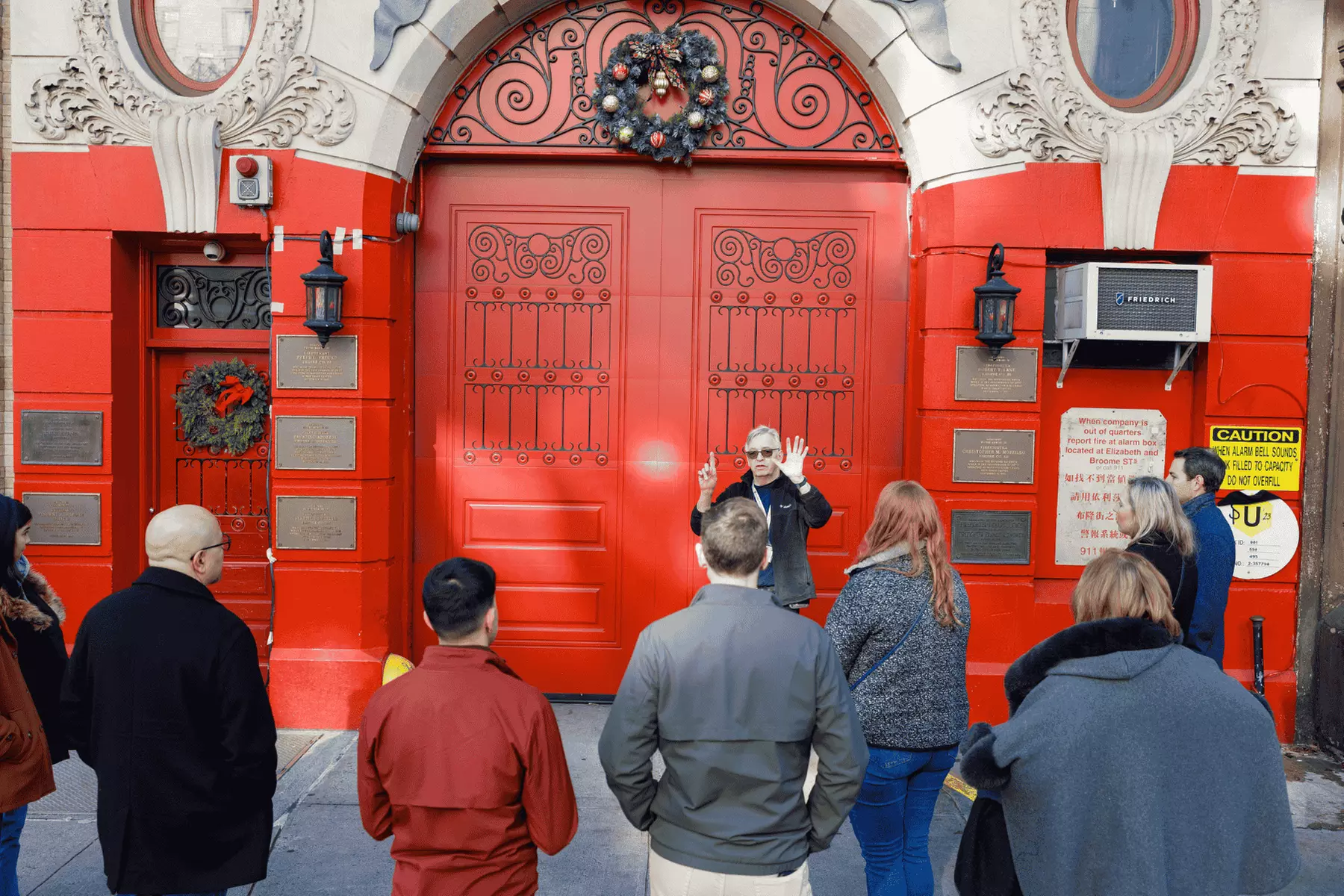 Christmas Cupcake & Sweets Walking Tour – New York