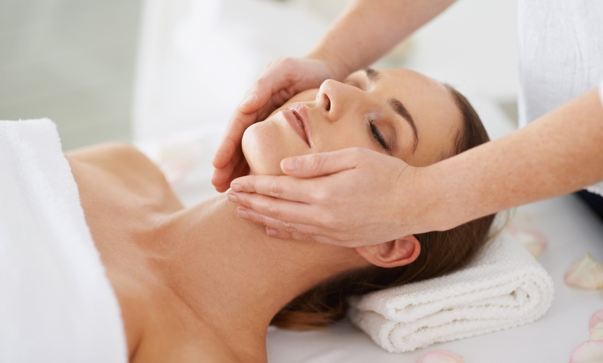 Image 2: 60- or 90-Min Signature Facials with Complimentary Shoulder Massage