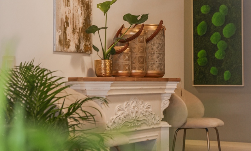 Image 3: Masaż gorącym olejem kokosowym lub masłem Shea z aromaterapią i więcej