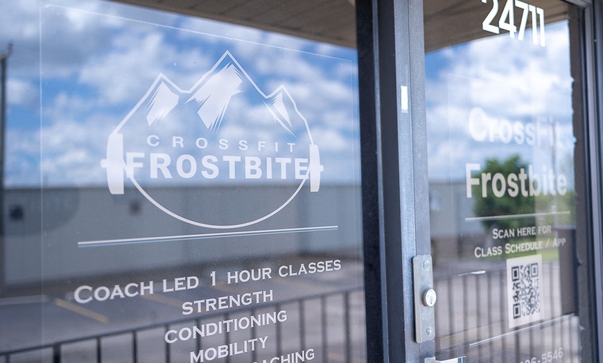 Image 6: Join CrossFit classes: 5 Drop-in /4 Weeks Unlimited with Intro Session