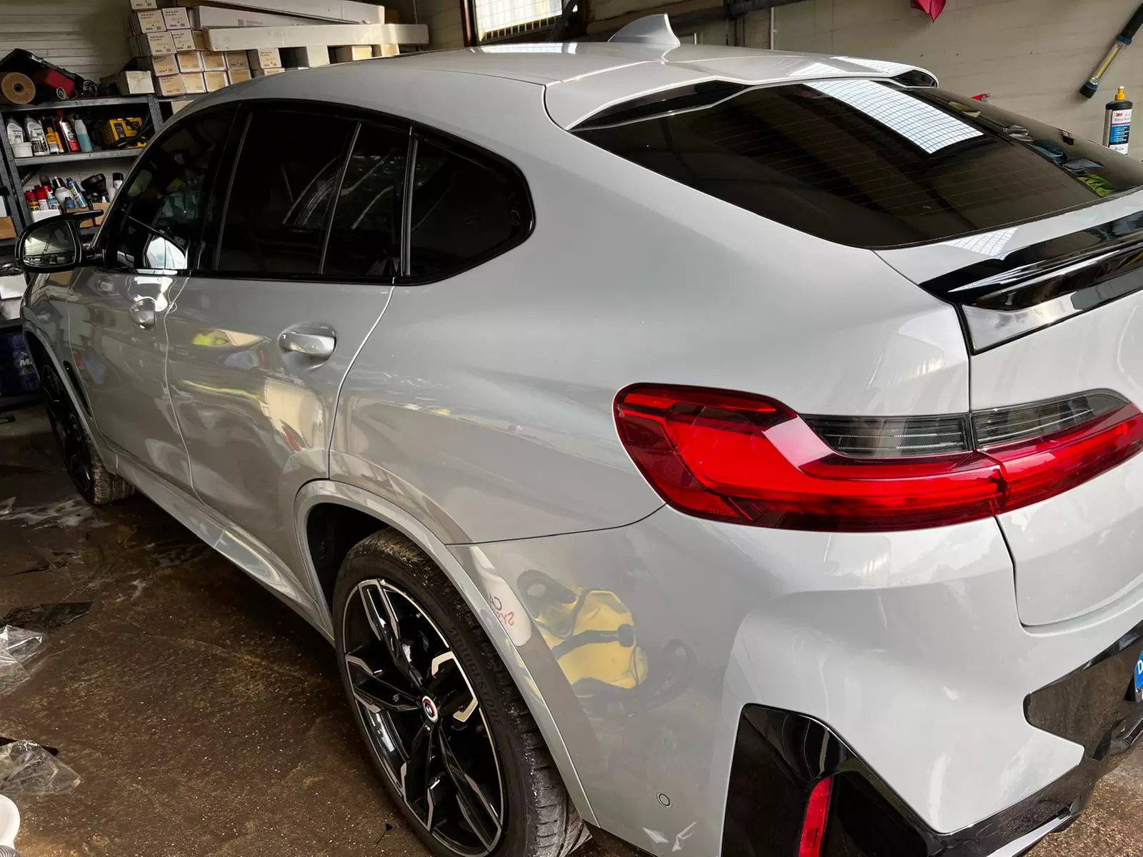 Scheibentönung von 35 % für 3-/5-Türer, Limo, Kombi, Bus, Van oder SUV