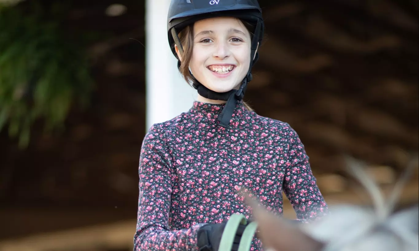 Try Saddle Seat Riding with 2, 4, or 8 Horse Back Riding Lessons 