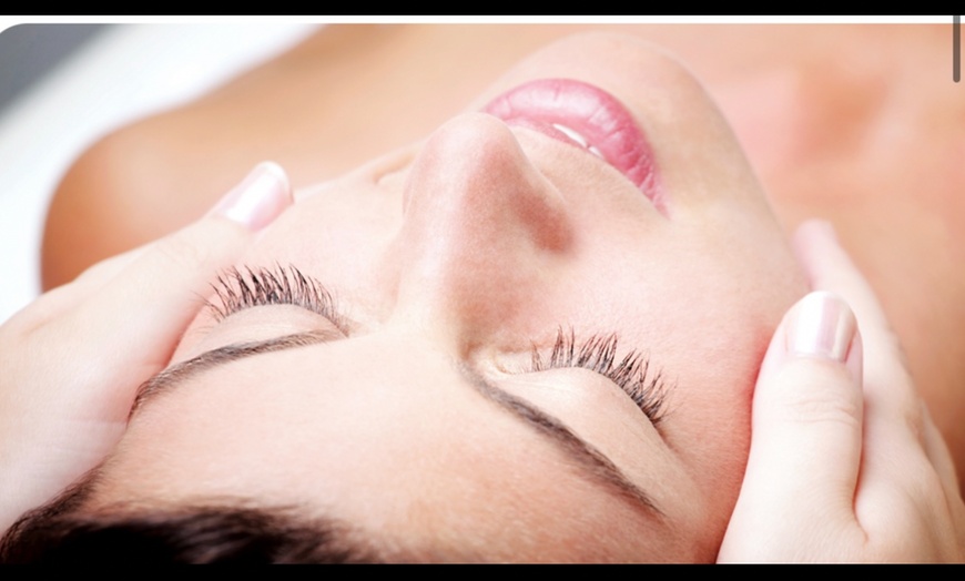 Image 2: Hydradermabrasion with Salmon DNA or Blue Copper + Oxygen & LED