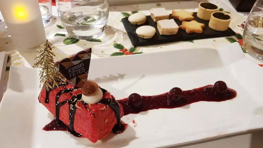 Menu pour 2 personnes à l'Auberge Fleurie