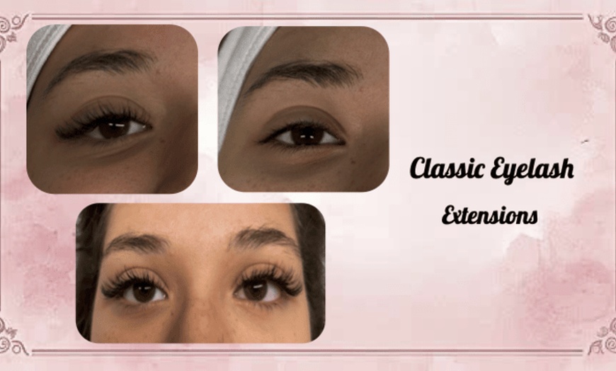 Image 3: Full Set of Classic Eyelash Extensions or a Classic Facial