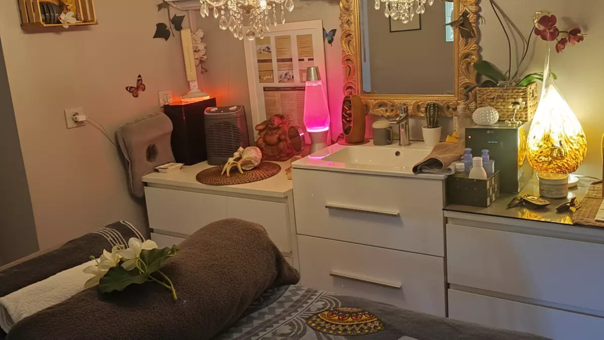 Soin du visage complet ou massage du corps avec Cathy-Welness