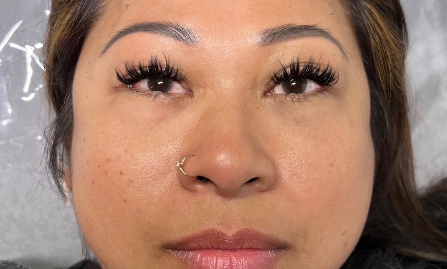 Image 3: Up to 50% Off on Eyelash Extensions at Baddie Winks