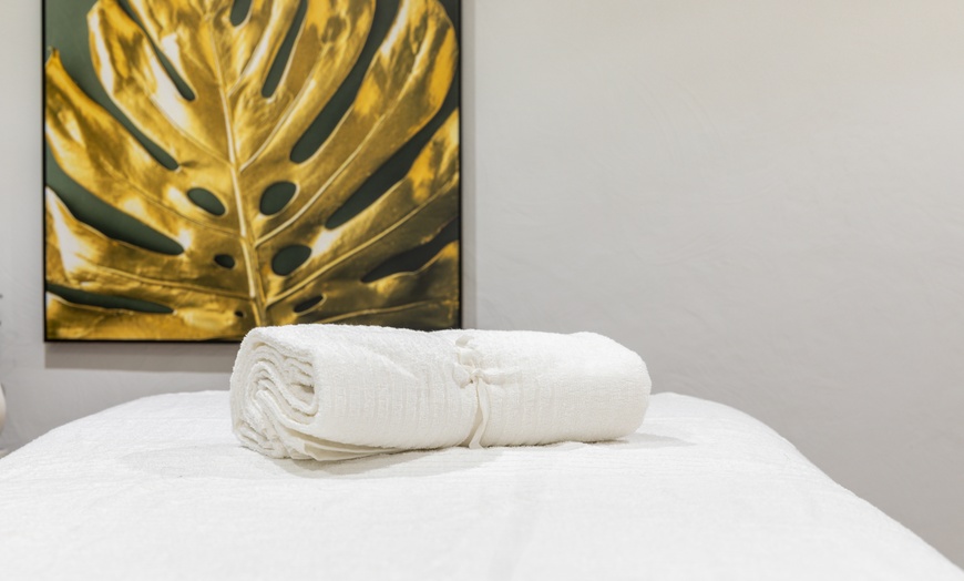 Image 2: Massage sur mesure de 30 ou 60 min