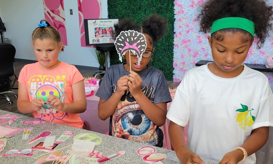 Image 7: Kids Spa Party - Drop-Off Sessions!