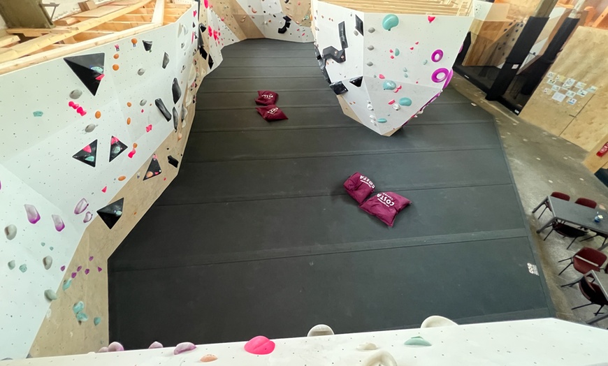 Image 2: 30% Rabatt auf Kletter–Halle bei Familyrocks Boulderhalle