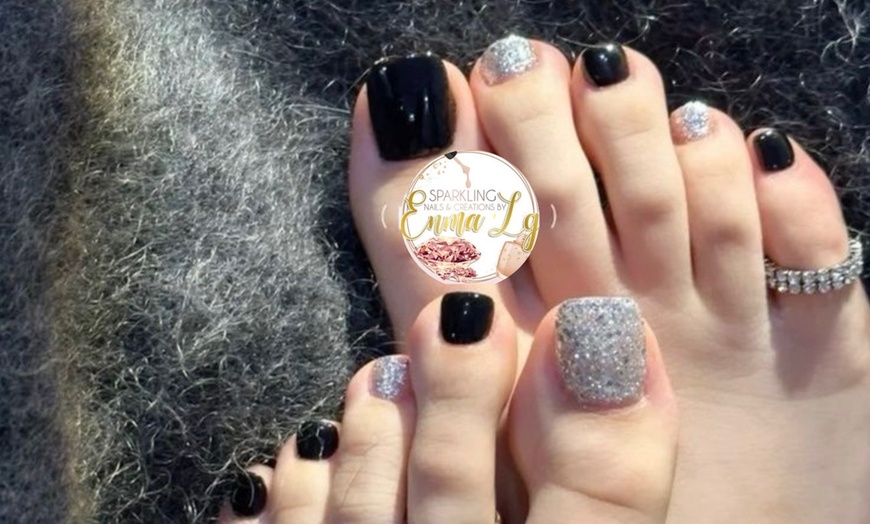 Image 3: Get a Shellac/No-Chip Pedicure for Long-Lasting Shine