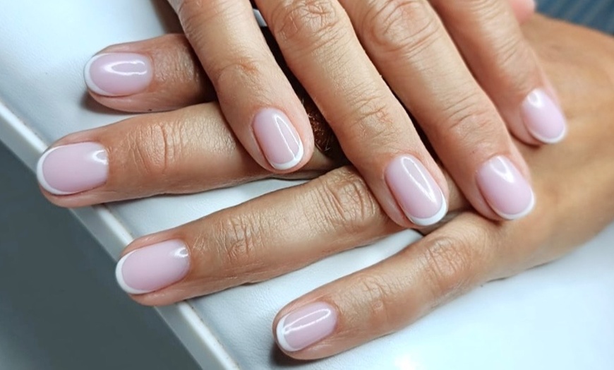 Image 3: Forfait beauté des mains russe et french
