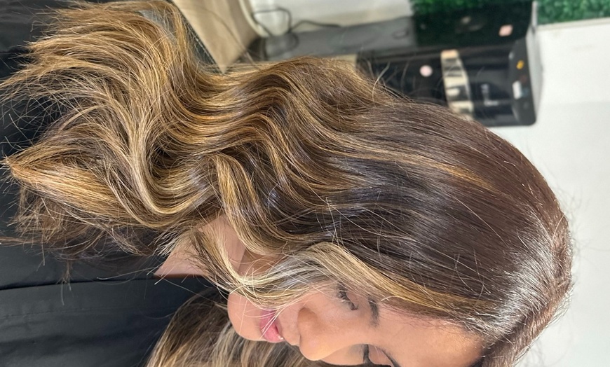 Image 2: Get a Haircut, Condition & Blowdry with Highlights, Color, or Balayage